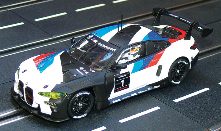 Carrera 1:32 BMW M4 GT3